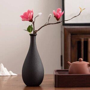 Minimal Matte Black Flower Vase – Modern Home